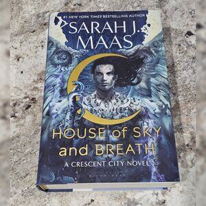 House of Sky and Breath Sarah J. Maas Hardcover